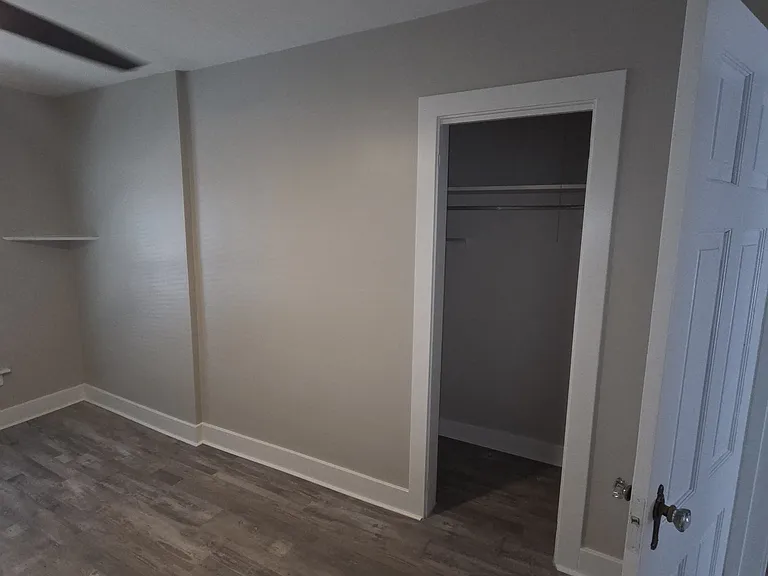 201 N Chestnut St #203 — Photo 12