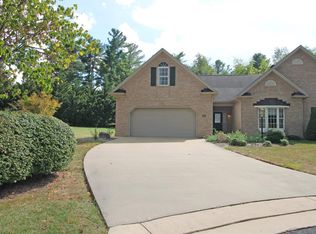 124 Jasper Ln, Waynesboro, VA 22980