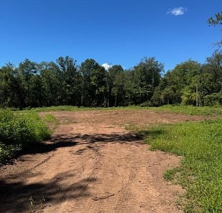 3rd image of 718 Mill Ln