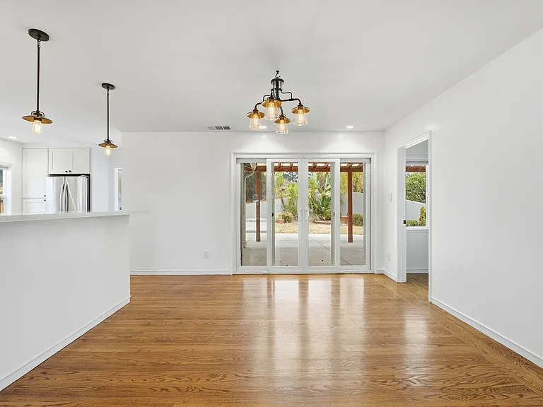 1680 Grove Way — Photo 21