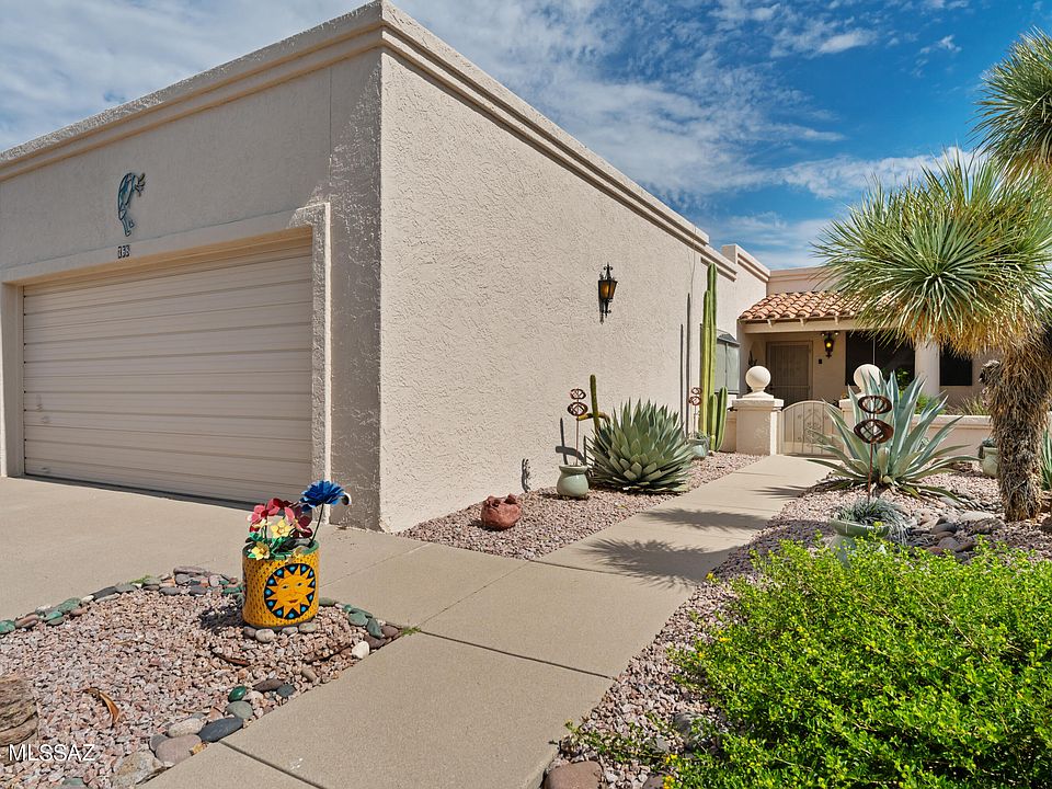 1st image of 768 W Calle De Emilia
