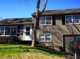 6512 W 78th St, Overland Park, KS 66204