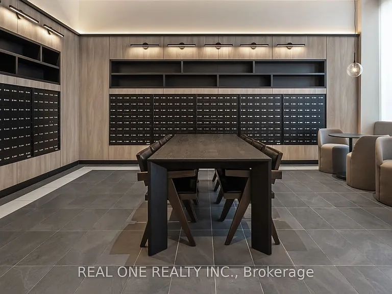 1 Jarvis St #820 — Photo 19