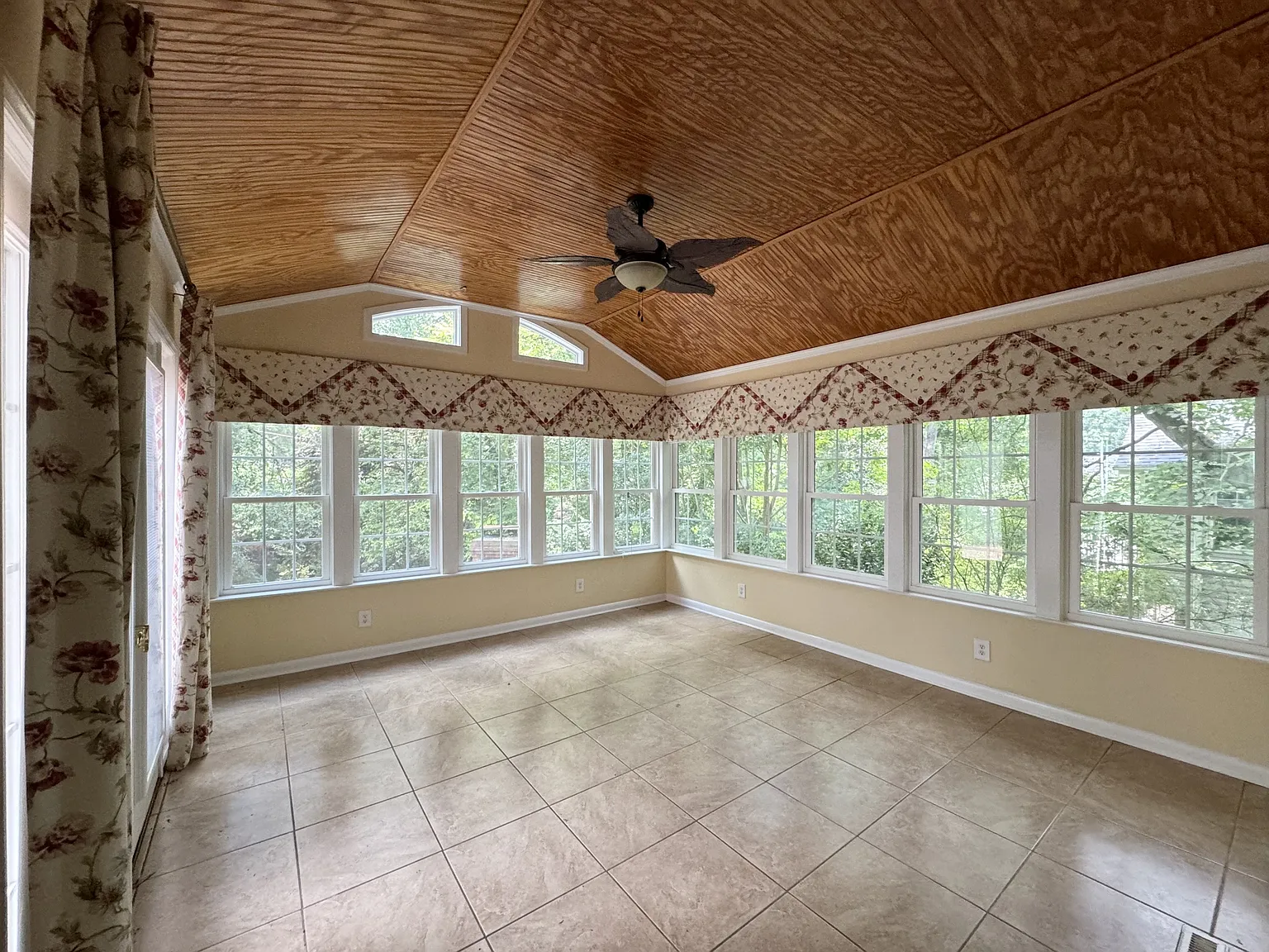 8839 Kings Tree Road - 1 — Photo 3
