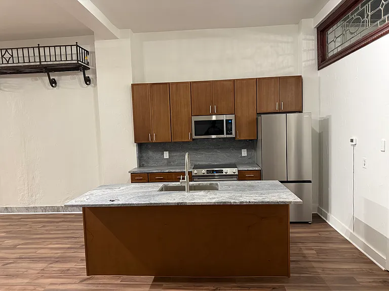 14 S Main St #2 — Photo 4