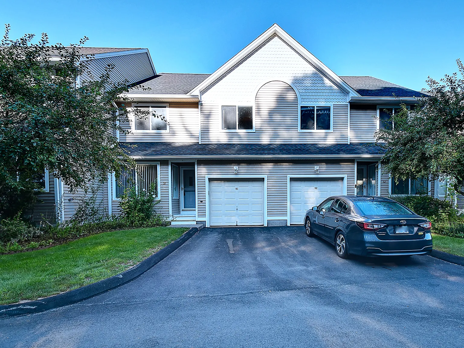 3 bed, 2278 sqft, $3,000 — Photo 1