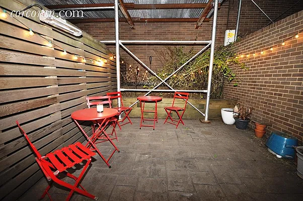 Rented by Corcoran | media 25