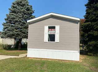 69205 Garver Lake Rd #101, Edwardsburg, MI 49112