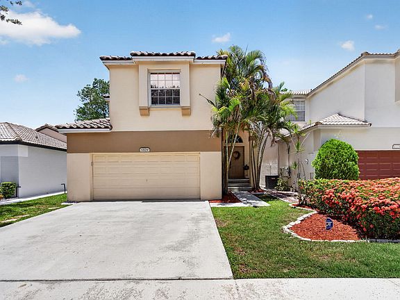 3rd image of 5809 Eagle Cay Lane