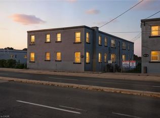 1755 King St E #9, Hamilton, ON L8K 1V6