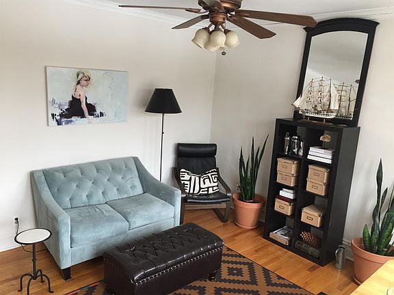 5th image of 4407 N Greenview Ave APT 2W