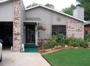 401 Manner Park Ave, Edmond, OK 73034