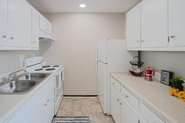 Primary Photo - John Abbitt Apartments