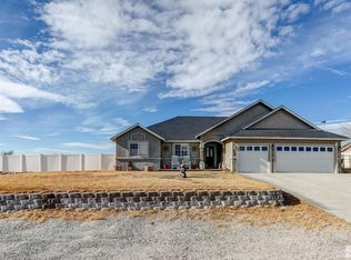 1725 Heidi Rd, Fallon, NV 89406