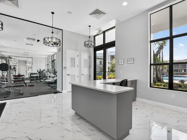 Boca Villas, 100 W Hidden Valley Blvd #406, Boca Raton, FL 33487