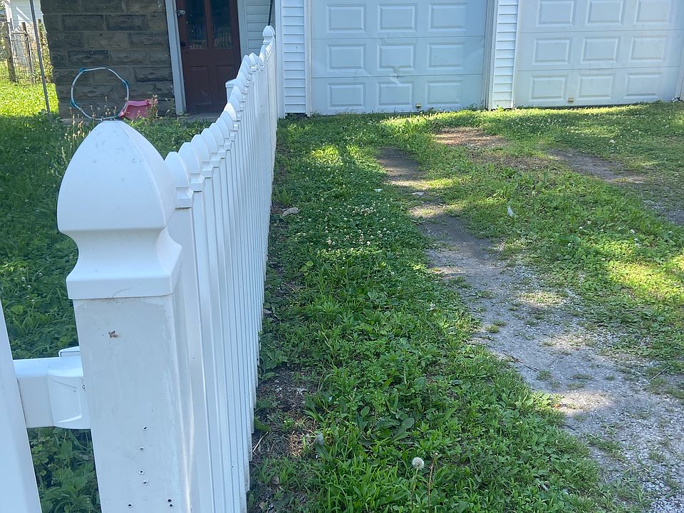 drive way to double garage with openers