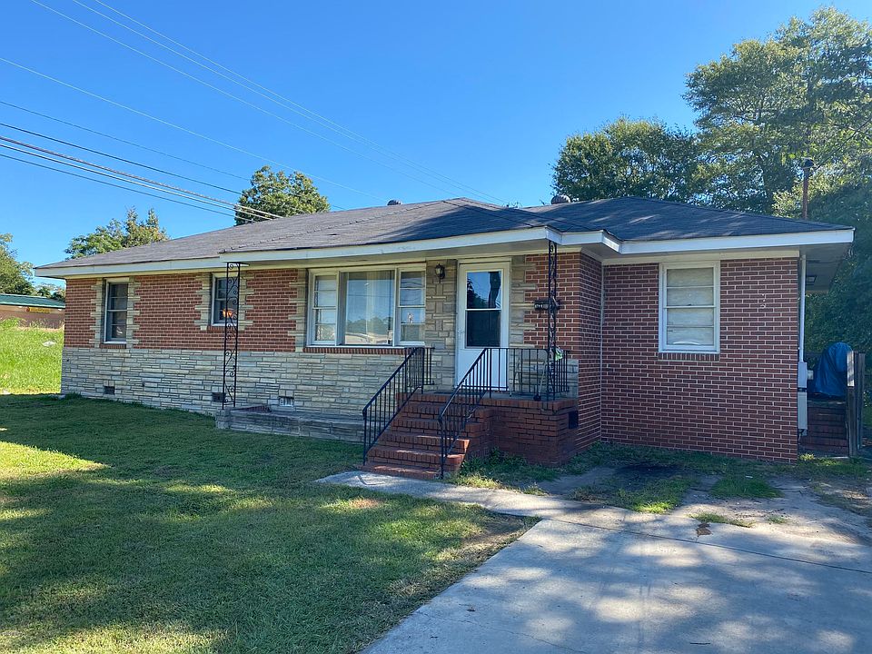 1st image of 4304 Summerhill Dr
