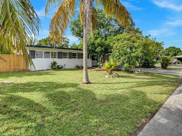 19530 NW 1st Ave, Miami Gardens, FL 33169