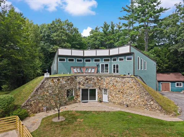 101 Black Brook Road, Goffstown, NH 03045