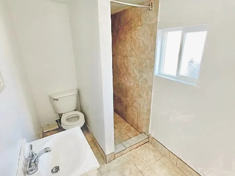 315 Swope Ave — Photo 8