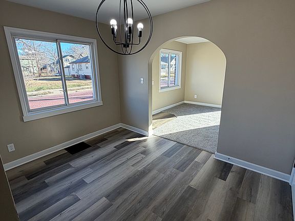 3rd image of 602 University Pl #124