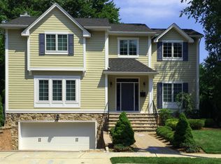 98 George St, Tenafly, NJ 07670