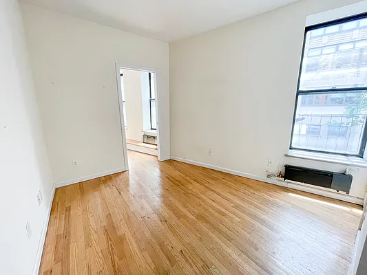 Rented by City Connections Realty | media 10