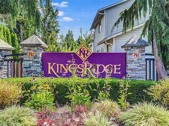 Highly sought after neighborhood ~ Fantastic Location ~ Great Lifestyle... Easy to commute 'to and fro' wherever you need to go, and convenience galore, to everything you need to make life easy.