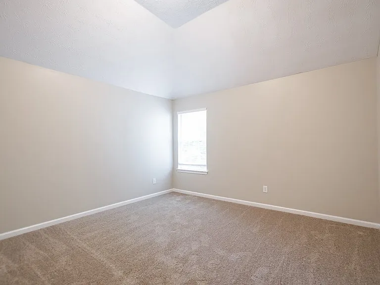 11248 James Madison Dr — Photo 13