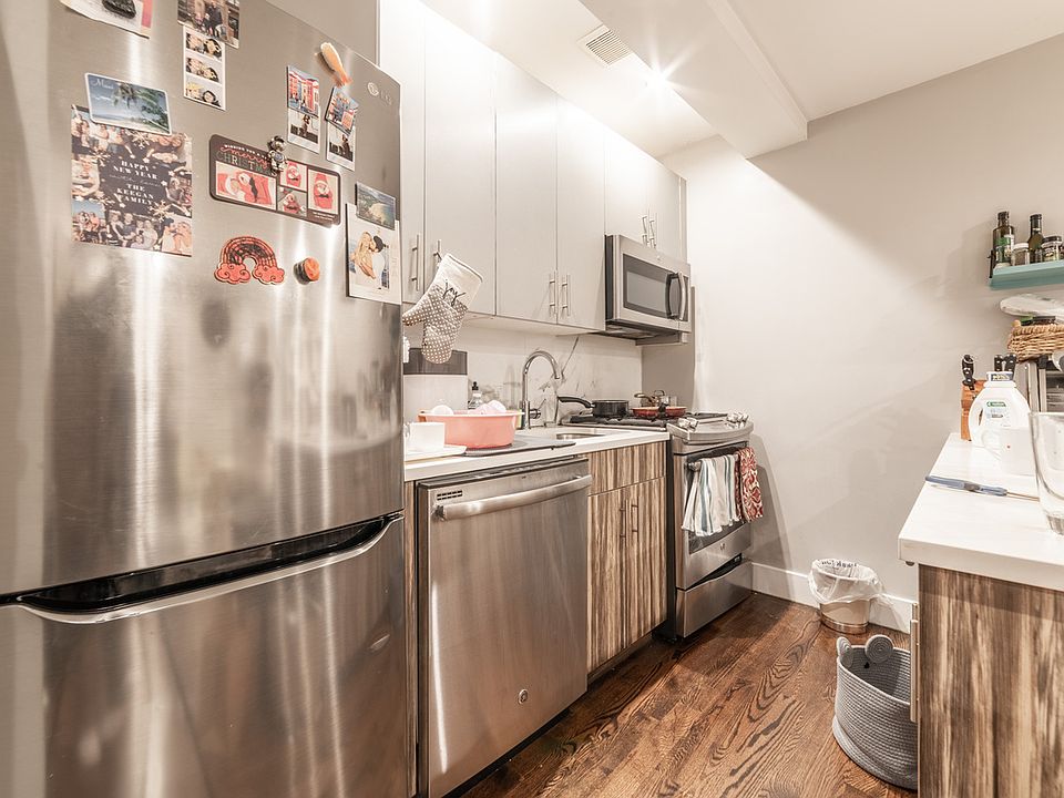 1st image of 15 Crooke Ave APT 1D