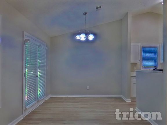 4th image of 4486 Lindsey Dr