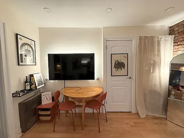 335 E 21st St #1B — Photo 5