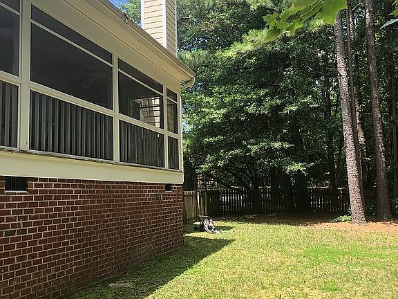 4th image of 5711 Bradington Ct