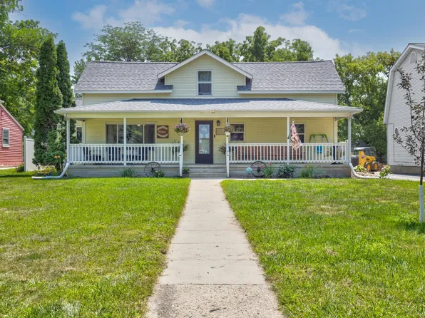 115 E Lyon St, Minneota, MN 56264