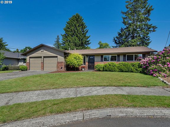 3rd image of 550 NW Bella Vista Dr