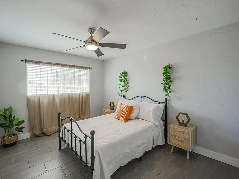 8120 E Osborn Rd — Photo 13