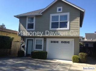 2 Raymond Hts, Petaluma, CA 94952