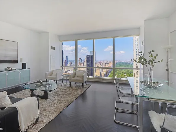 230 W 56th St APT 61D, New York, NY 10019