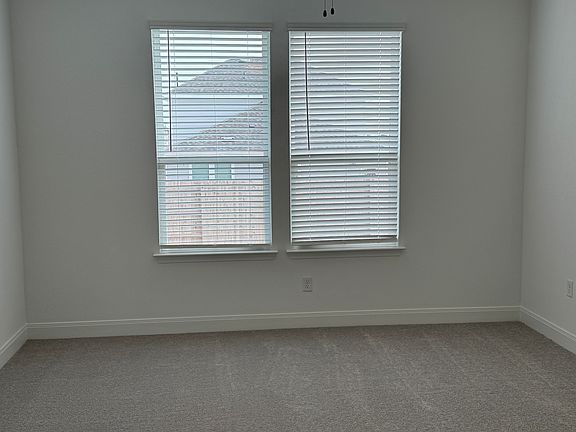 5th image of 500 Madelines Meadow Ln