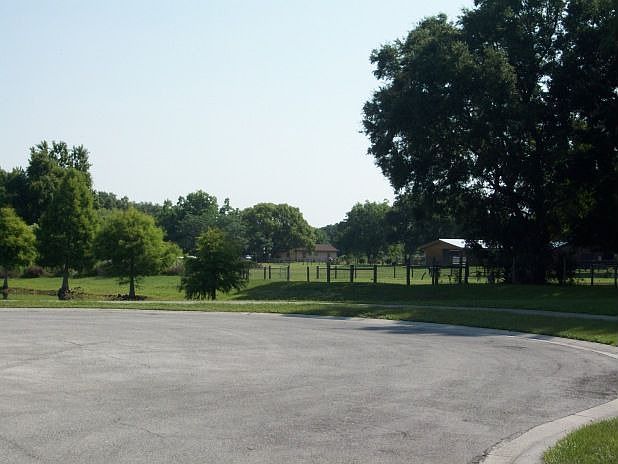 2nd image of 585 Karma Ave