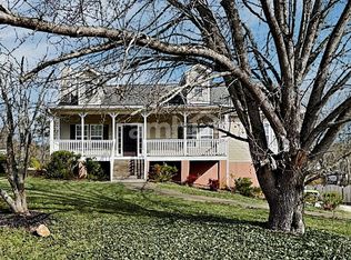 227 Starlyn Dr, Hiram, GA 30141