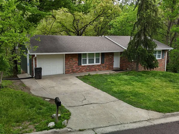 3006 Lynnwood Dr, Columbia, MO 65203