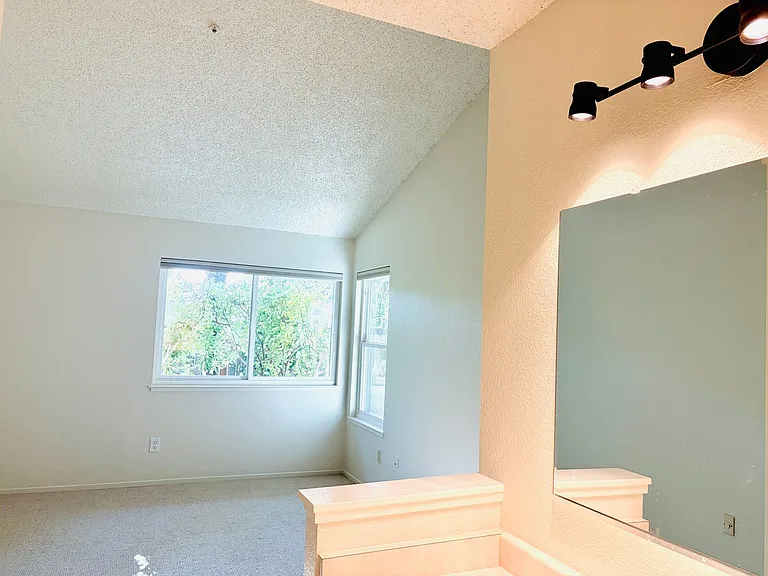 1211 Capri Way #3 — Photo 6