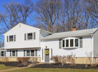 65 Summit Ct, Westfield, NJ 07090