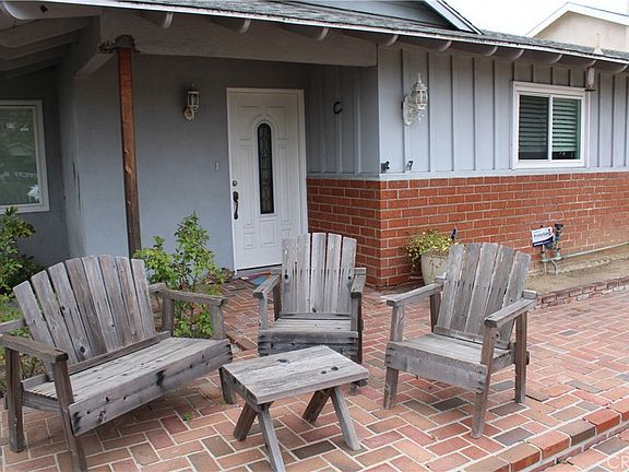 3rd image of 2306 Redlands Dr