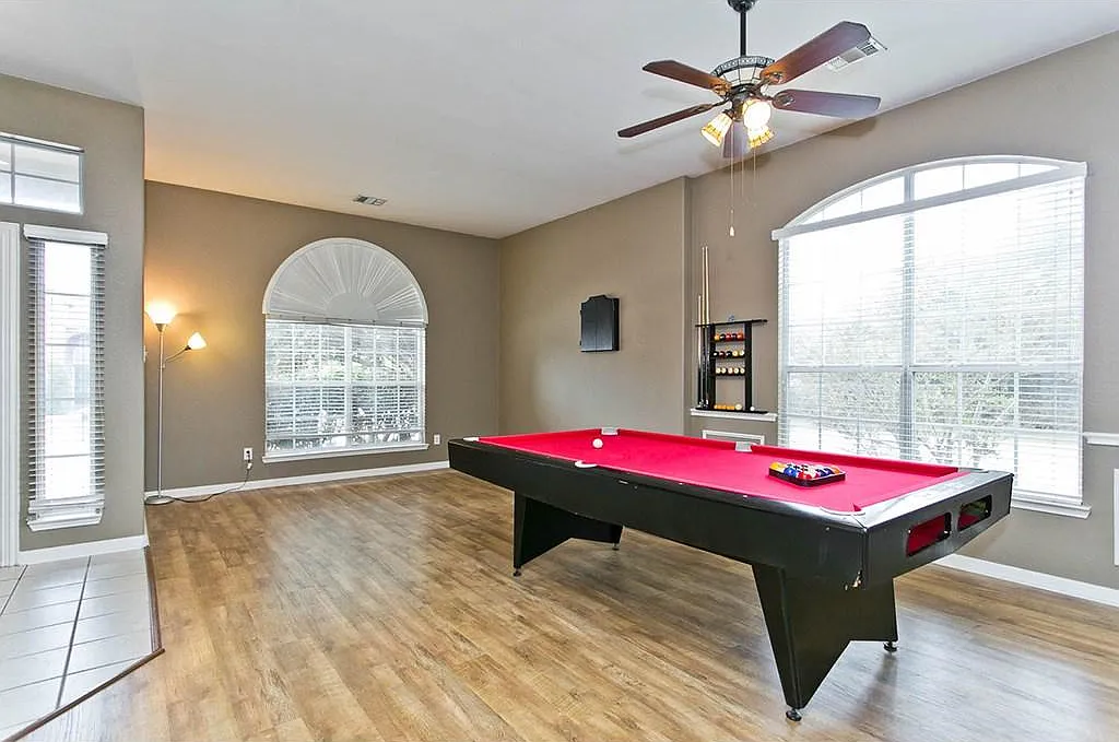 3 bed, 2312 sqft, $2,650 — Photo 4