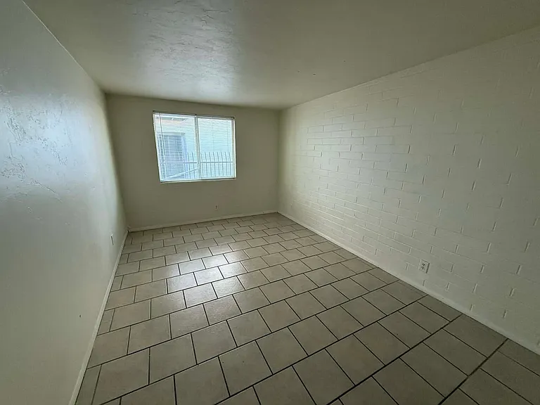5425 E 30th St #3 — Photo 11