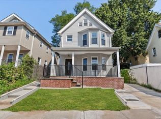 191 Clove Rd, Staten Island, NY 10310