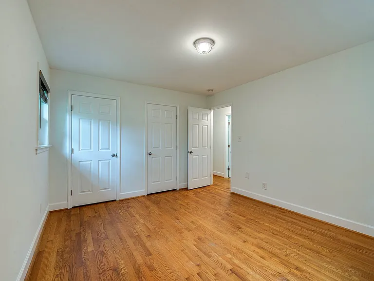 5646 Oak Dr — Photo 16