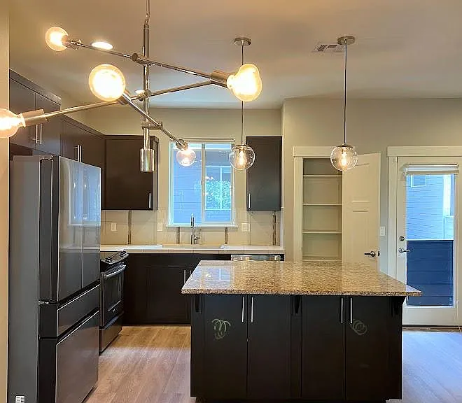 14210 SW Compass Dr — Photo 5